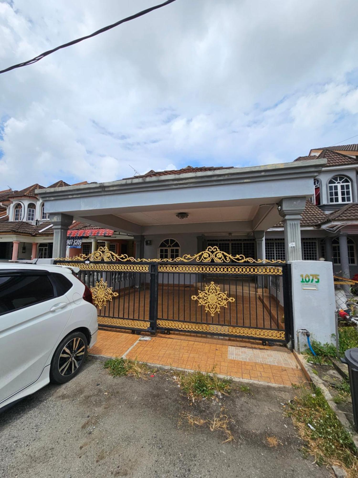 Ruhani Homestay 3 Kb - 4 Bedroom Fully Airconditioned With Wifi & Netflix Кота Бару Екстериор снимка