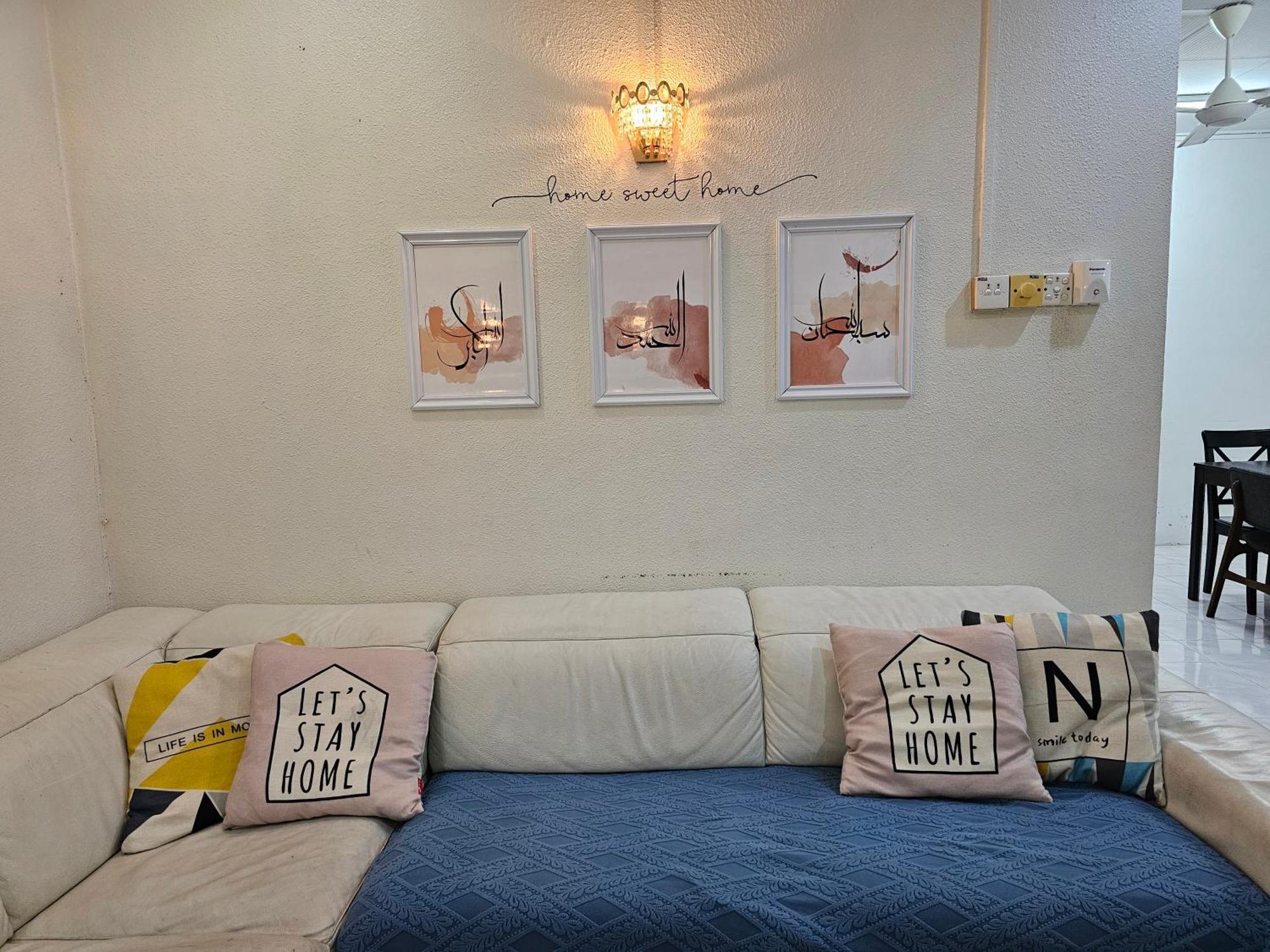 Ruhani Homestay 3 Kb - 4 Bedroom Fully Airconditioned With Wifi & Netflix Кота Бару Екстериор снимка