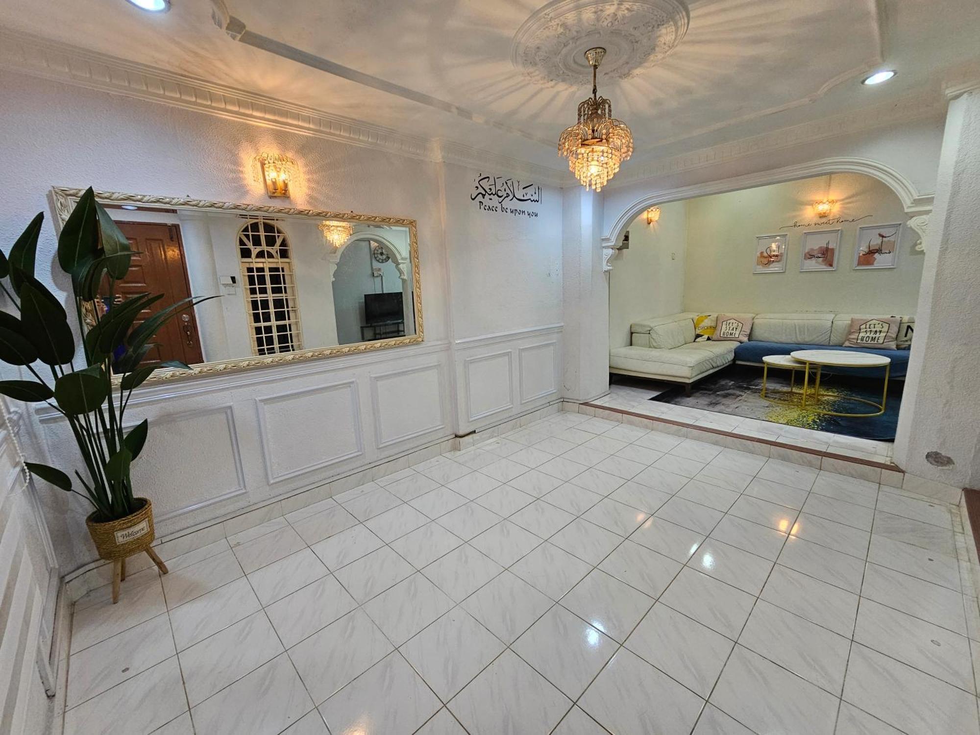Ruhani Homestay 3 Kb - 4 Bedroom Fully Airconditioned With Wifi & Netflix Кота Бару Екстериор снимка