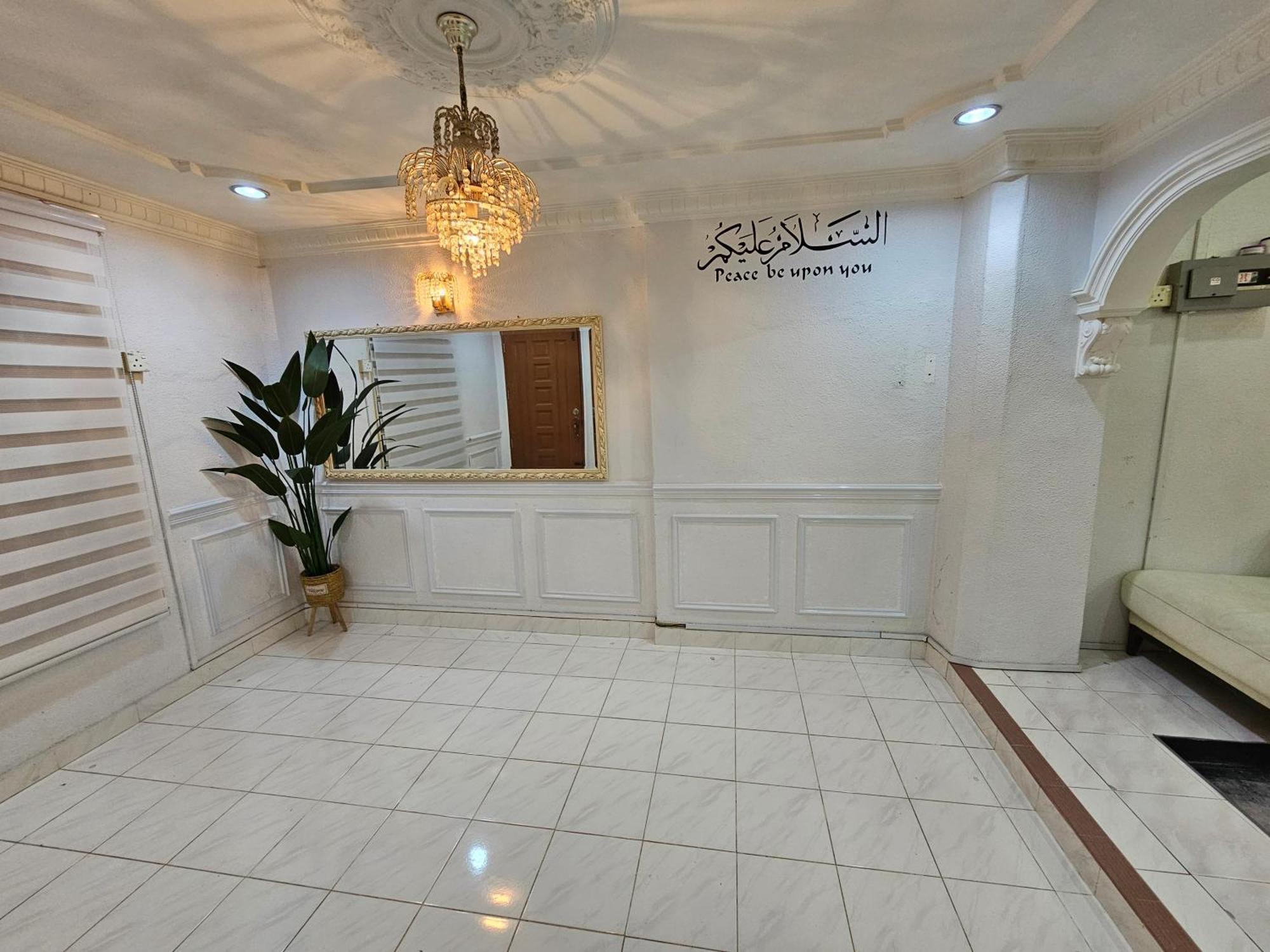 Ruhani Homestay 3 Kb - 4 Bedroom Fully Airconditioned With Wifi & Netflix Кота Бару Екстериор снимка