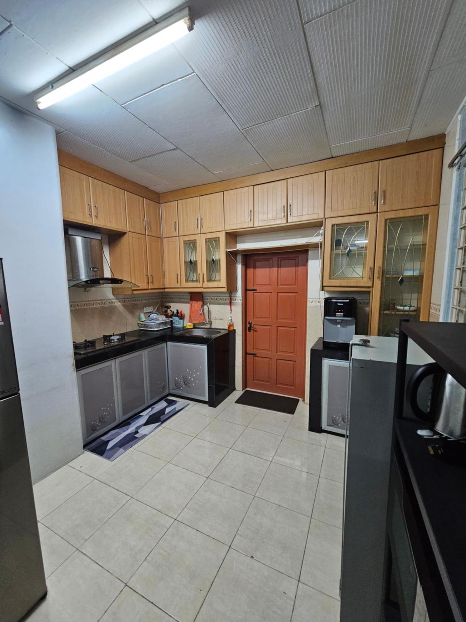 Ruhani Homestay 3 Kb - 4 Bedroom Fully Airconditioned With Wifi & Netflix Кота Бару Екстериор снимка