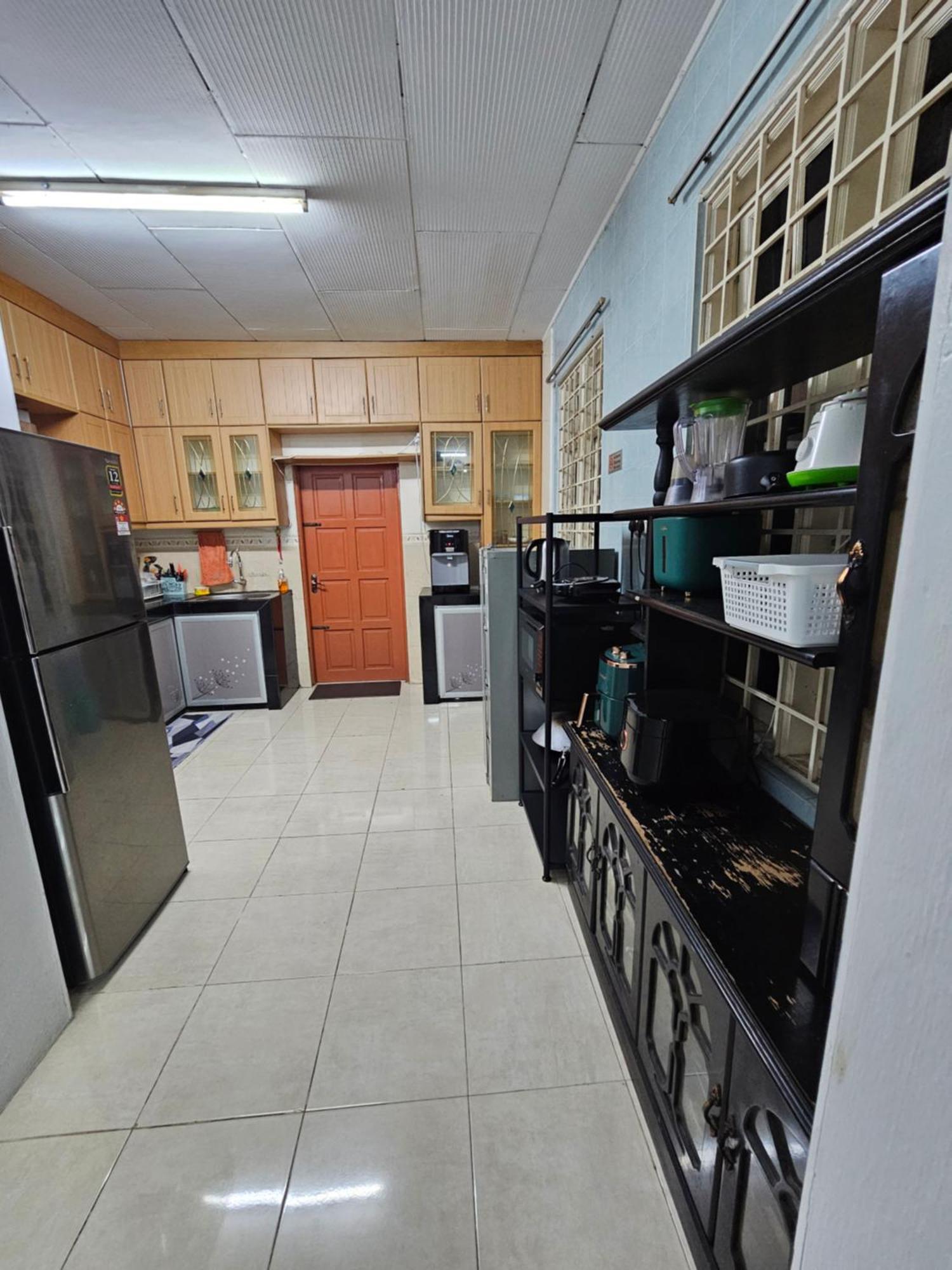Ruhani Homestay 3 Kb - 4 Bedroom Fully Airconditioned With Wifi & Netflix Кота Бару Екстериор снимка