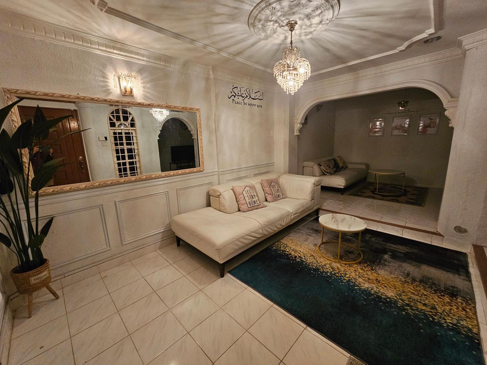 Ruhani Homestay 3 Kb - 4 Bedroom Fully Airconditioned With Wifi & Netflix Кота Бару Екстериор снимка